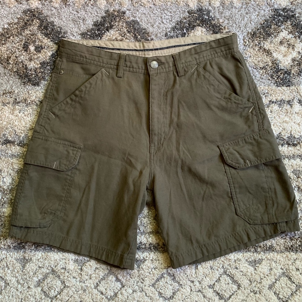 REI Olive Green Men's Cargo Shorts 30